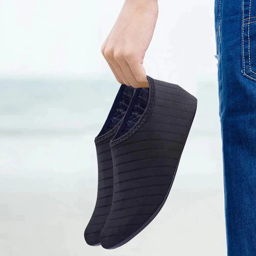 AquaFlex Unisex Water Shoes Quick-Dry for Beach and Swimming