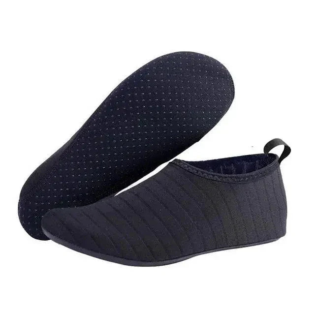 AquaFlex Unisex Water Shoes Quick-Dry for Beach and Swimming