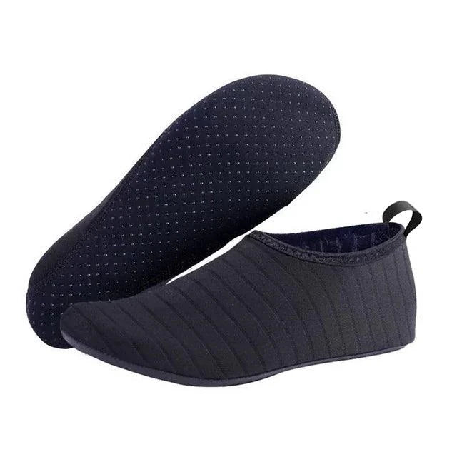 AquaFlex Unisex Water Shoes Quick-Dry for Beach and Swimming